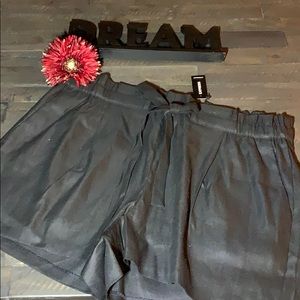 Womens Express Paperbag Shorts